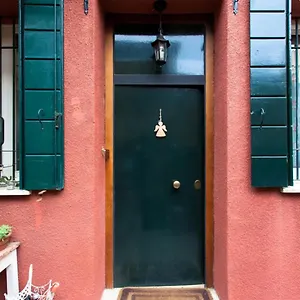 https://dorsoduro-house-venice.hotelinveneto.com